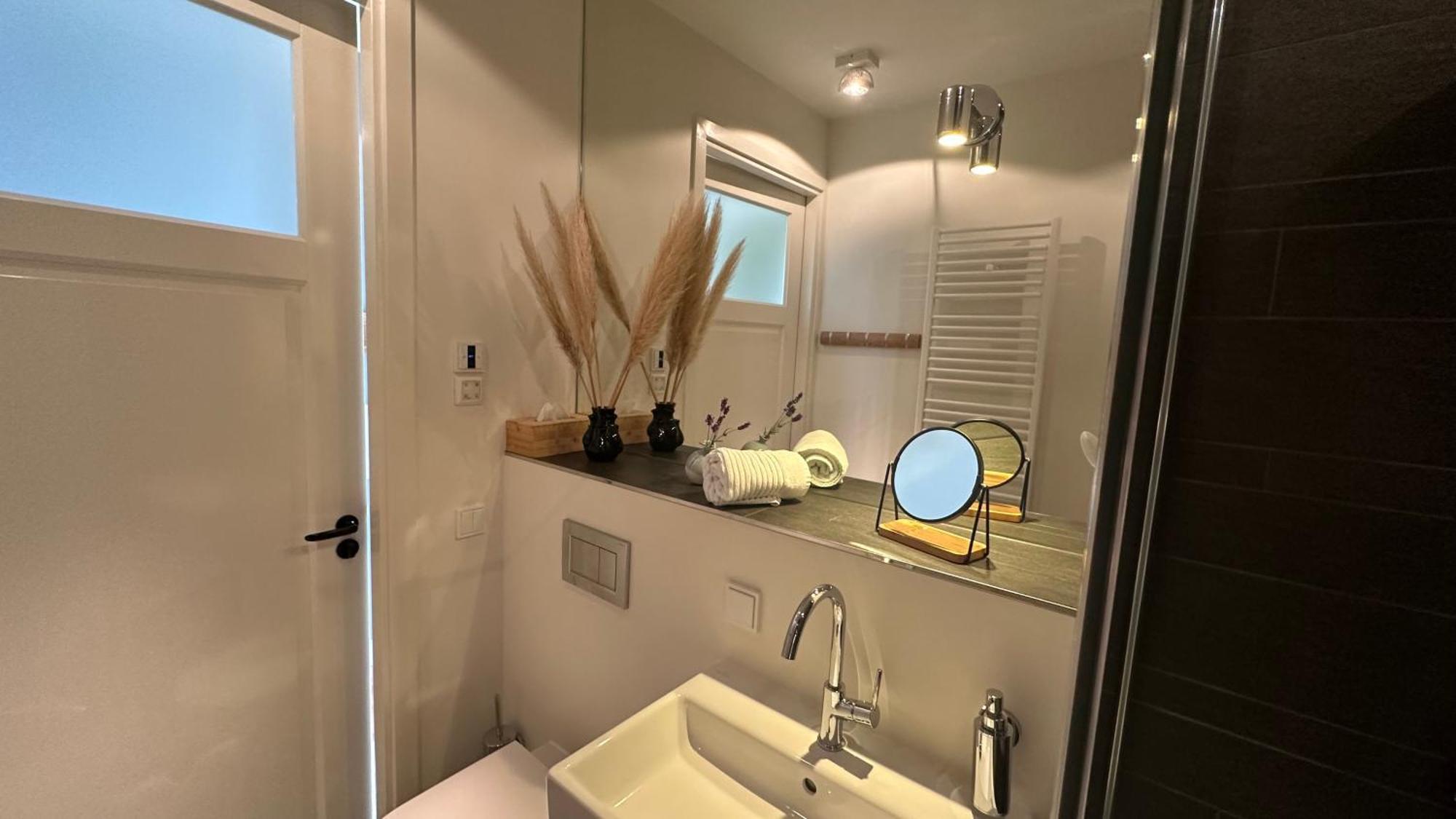 Luxe B&B "In De Schulp", Ontspan En Geniet Van Comfort En Stijl Амстелвин Экстерьер фото